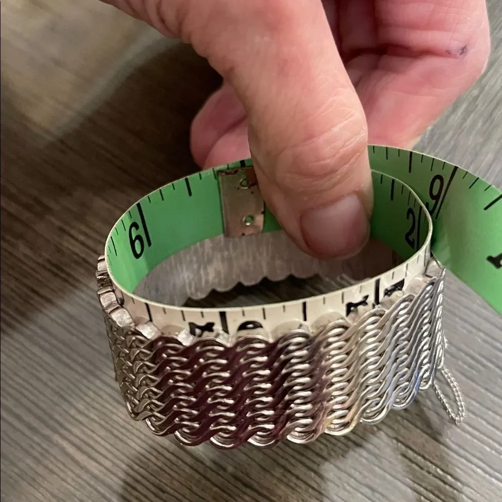 Vintage Crown TRIFARI Flattened Chain Textured Hinged Bracelet with Safety Chain